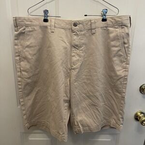NWT Eddie Bauer Khaki 11" Chino Shorts Legend Wash Mens 40 Beach Preppy Vacation